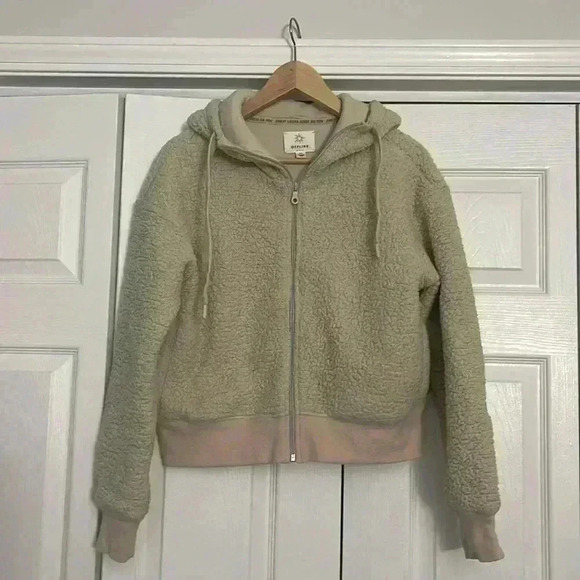 Offline by Aerie Sherpa Zip Up Hoodie Size Medium - Picture 1 of 4